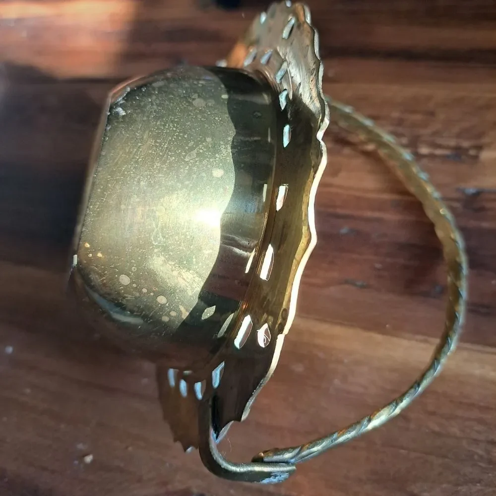 Vintage Hampton Brass Small Brass Basket Red Berries Holidays 6